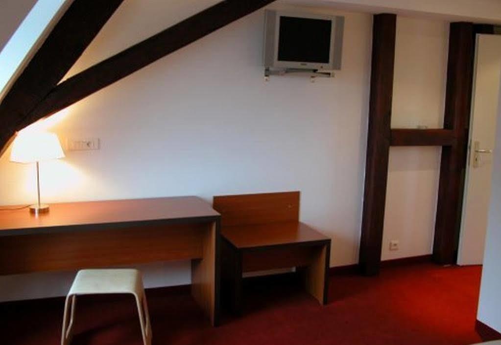 Hotel Restaurant Notre Dame Haguenau Bagian luar foto
